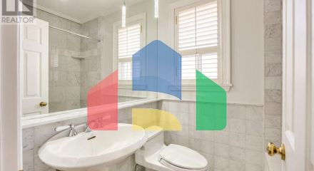 Residential - Single Family Home - Toronto, Canada - Canada