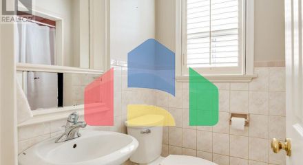 Residential - Single Family Home - Toronto, Canada - Canada