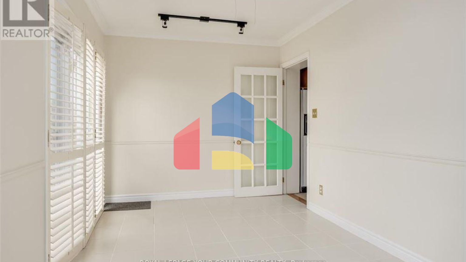 Residential - Single Family Home - Toronto, Canada - Canada