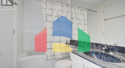 Residential - Single Family Home - Toronto, Canada - Canada