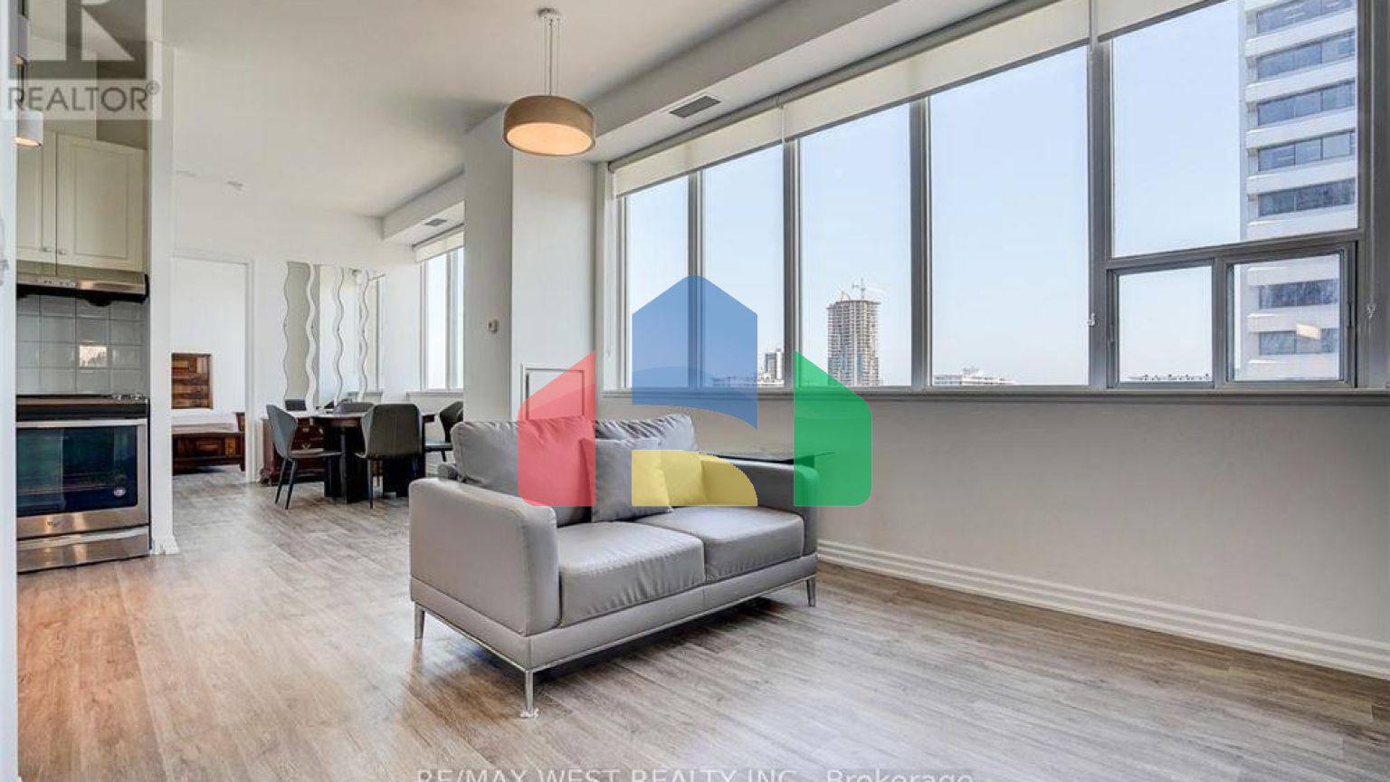 Residential - Single Family Home - Toronto, Canada - Canada