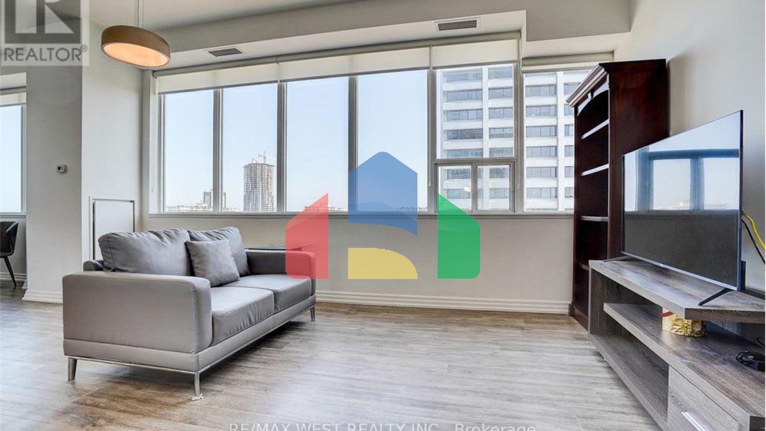 Residential - Single Family Home - Toronto, Canada - Canada