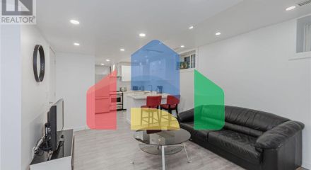 Residential - Single Family Home - Toronto, Canada - Canada