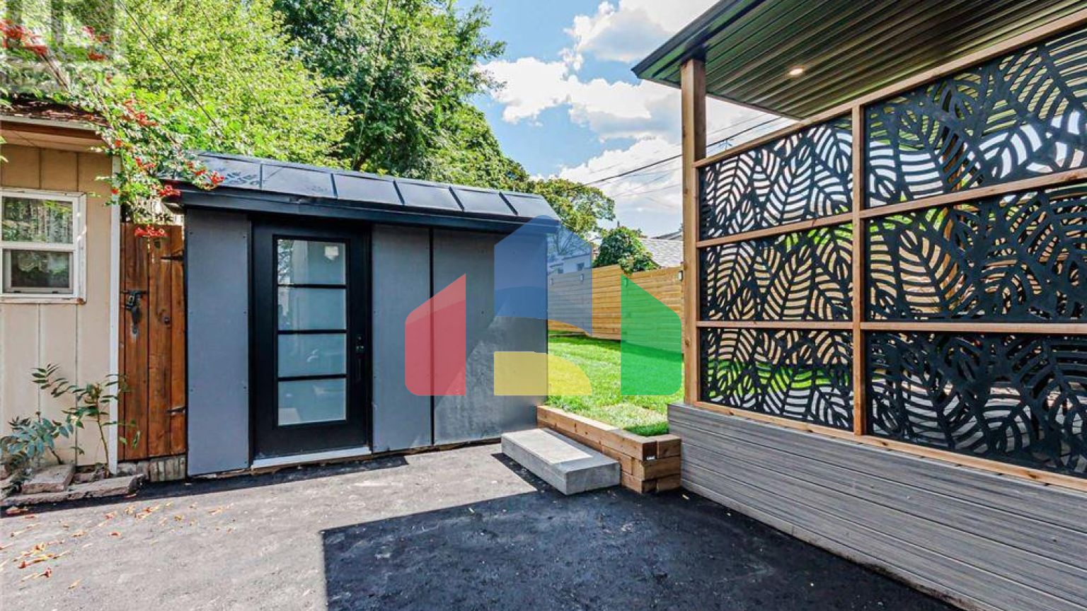 Residential - Single Family Home - Toronto, Canada - Canada