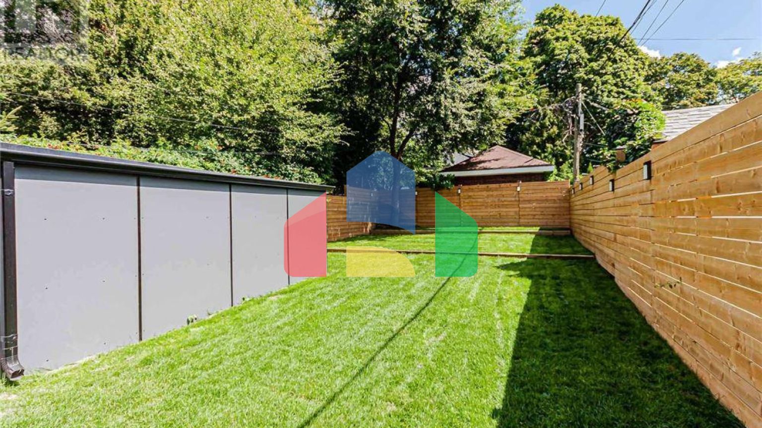 Residential - Single Family Home - Toronto, Canada - Canada