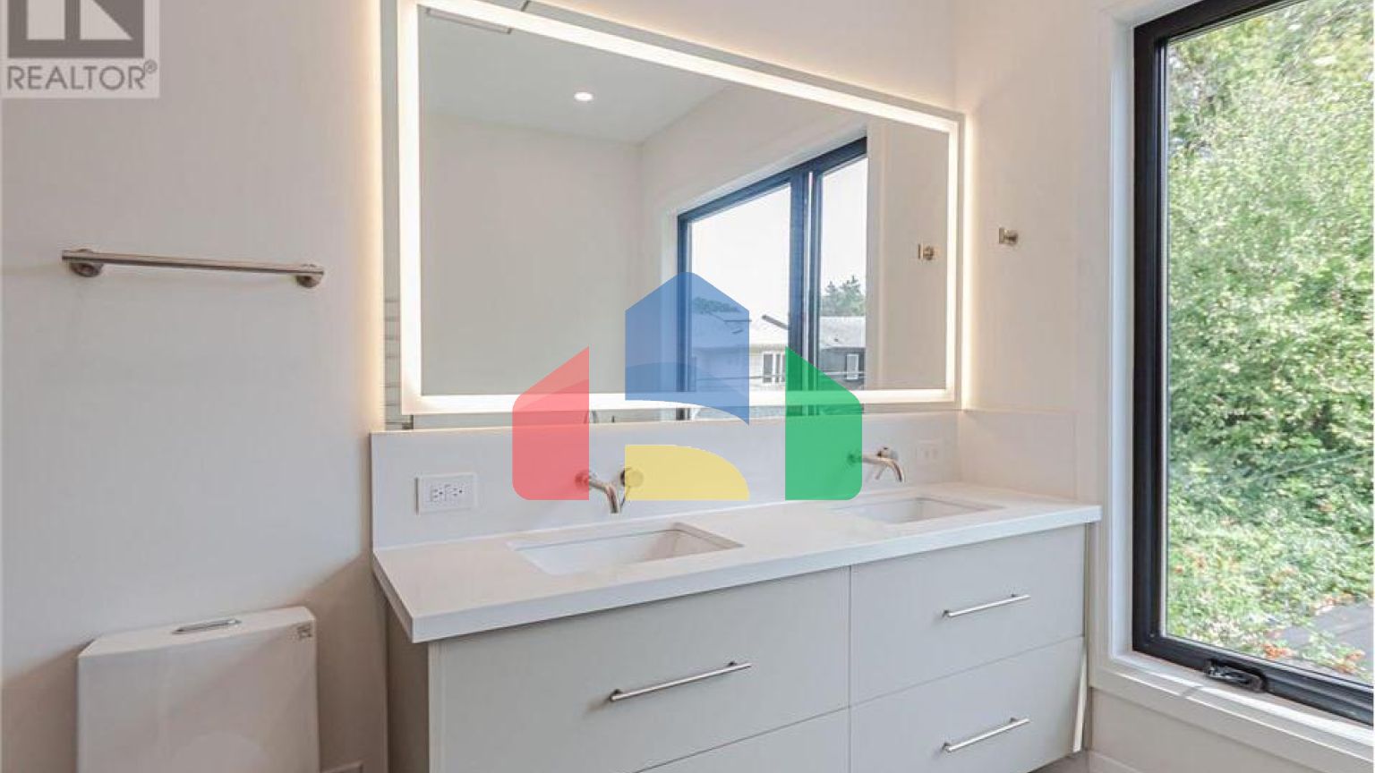 Residential - Single Family Home - Toronto, Canada - Canada