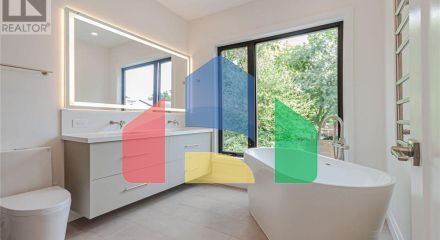 Residential - Single Family Home - Toronto, Canada - Canada