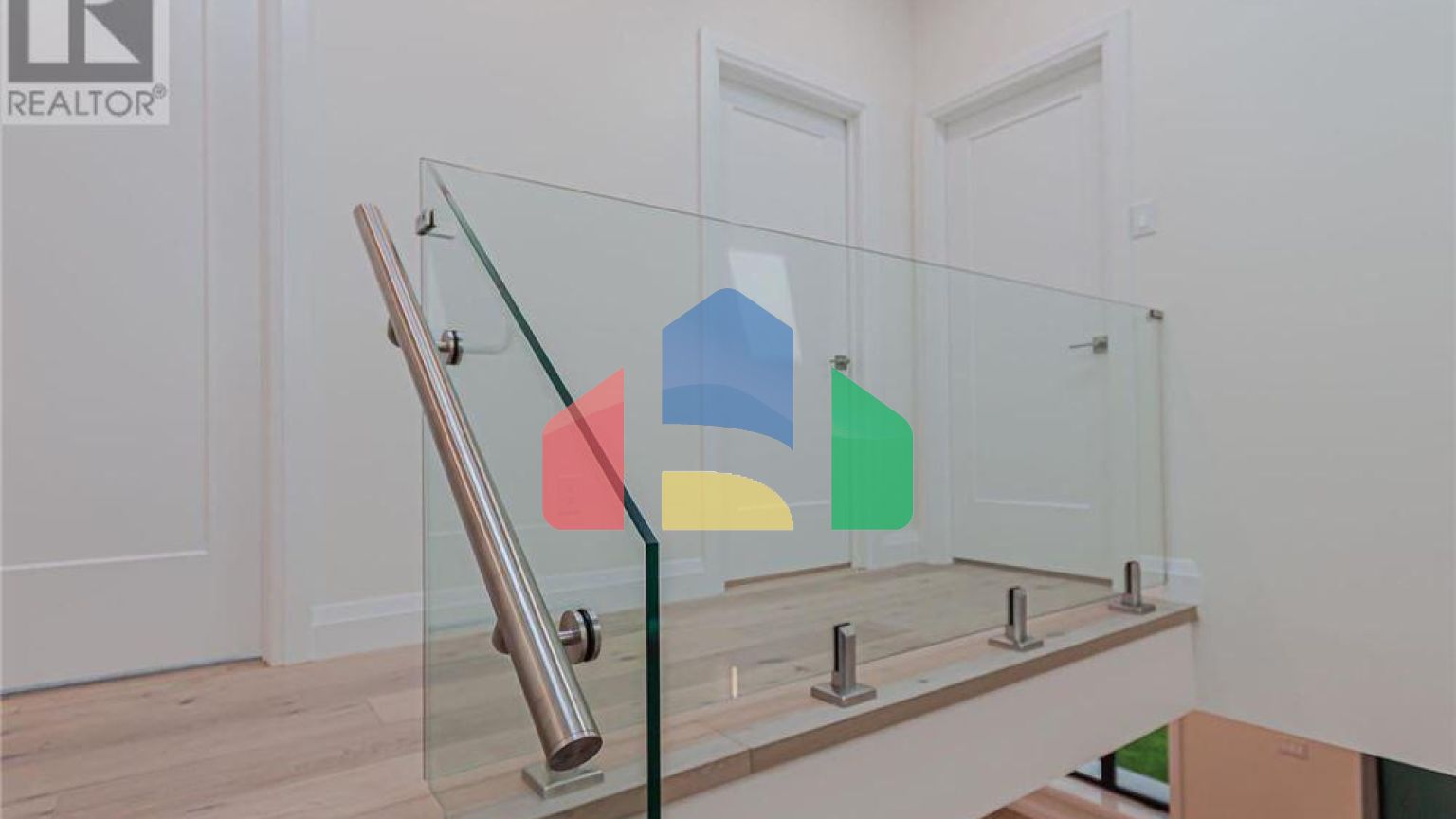 Residential - Single Family Home - Toronto, Canada - Canada