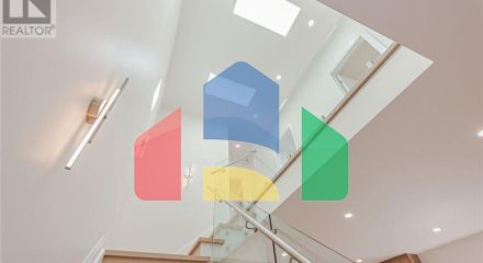 Residential - Single Family Home - Toronto, Canada - Canada