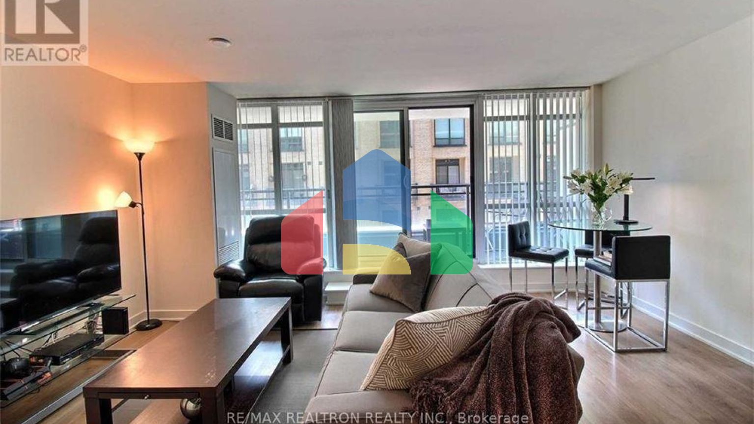 Residential - Condo/Apartment - Toronto, Canada - Canada