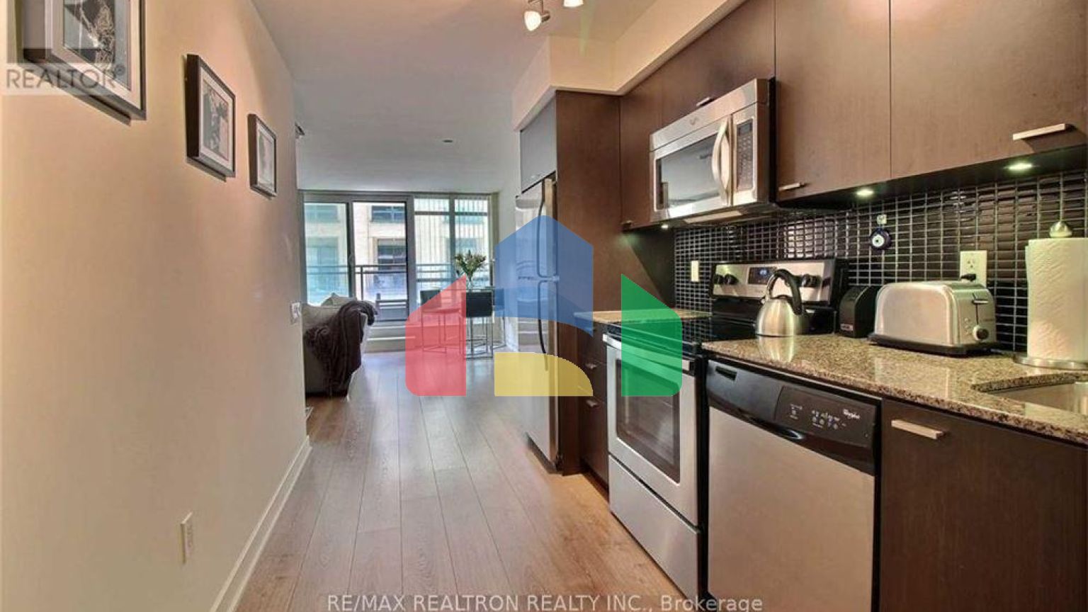 Residential - Condo/Apartment - Toronto, Canada - Canada