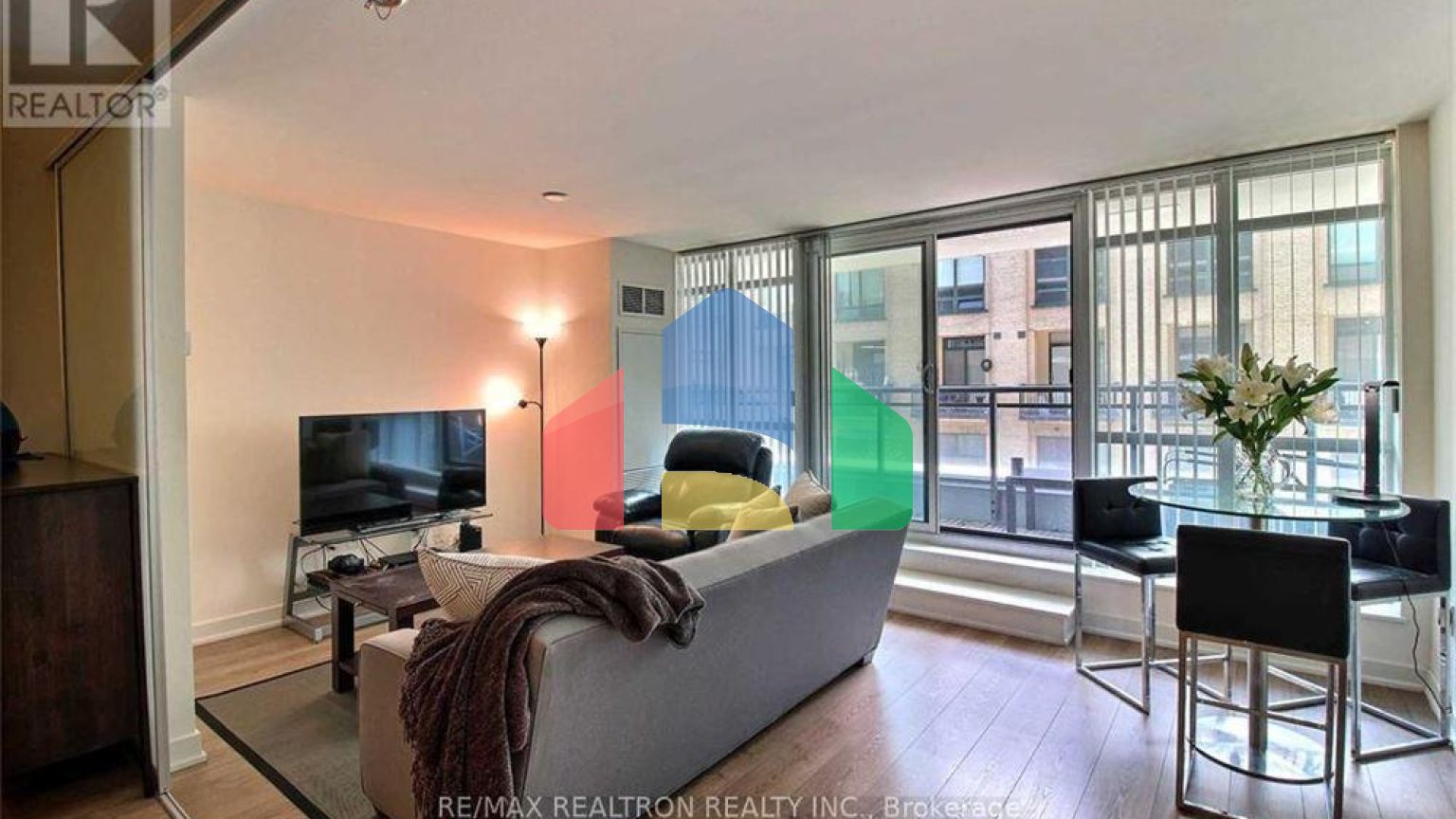 Residential - Condo/Apartment - Toronto, Canada - Canada