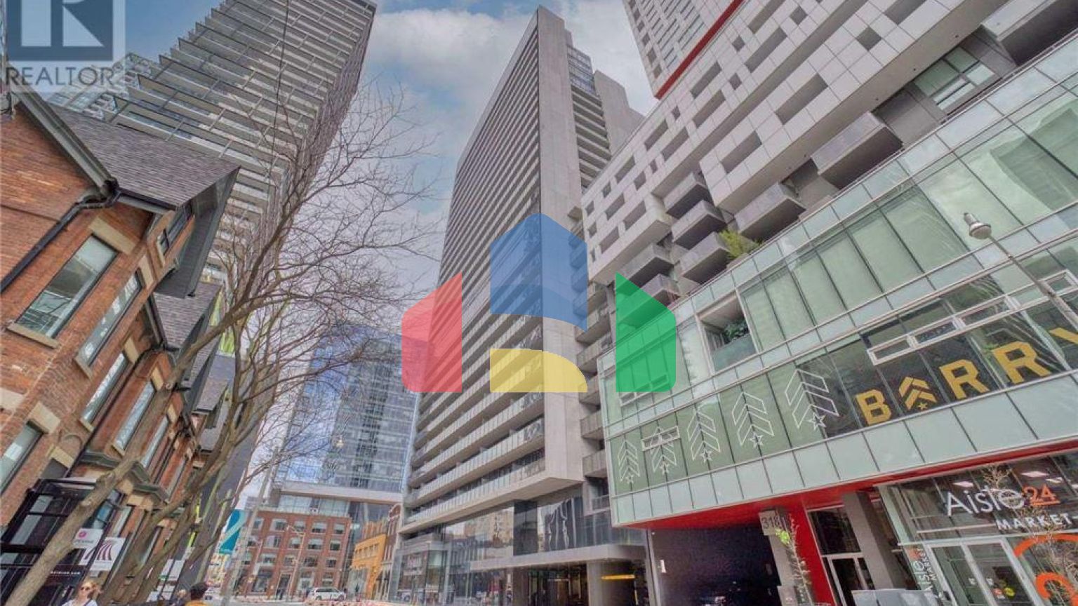 Residential - Single Family Home - Toronto, Canada - Canada