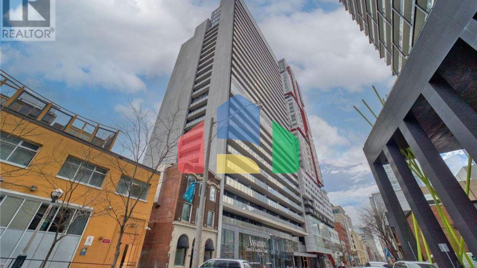 Residential - Single Family Home - Toronto, Canada - Canada