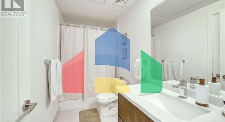 Residential - Single Family Home - Toronto, Canada - Canada