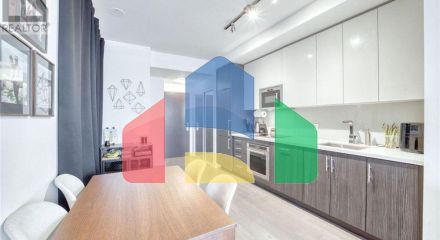 Residential - Single Family Home - Toronto, Canada - Canada