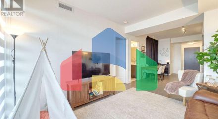 Residential - Single Family Home - Toronto, Canada - Canada