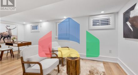 Residential - Single Family Home - Toronto, Canada - Canada