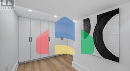 Residential - Single Family Home - Toronto, Canada - Canada