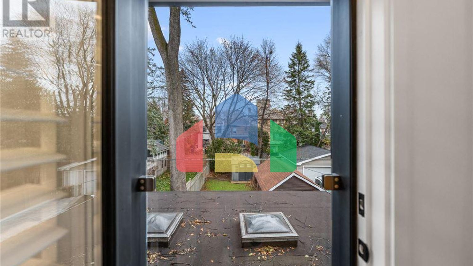 Residential - Single Family Home - Toronto, Canada - Canada