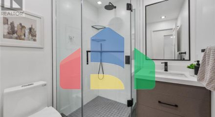 Residential - Single Family Home - Toronto, Canada - Canada