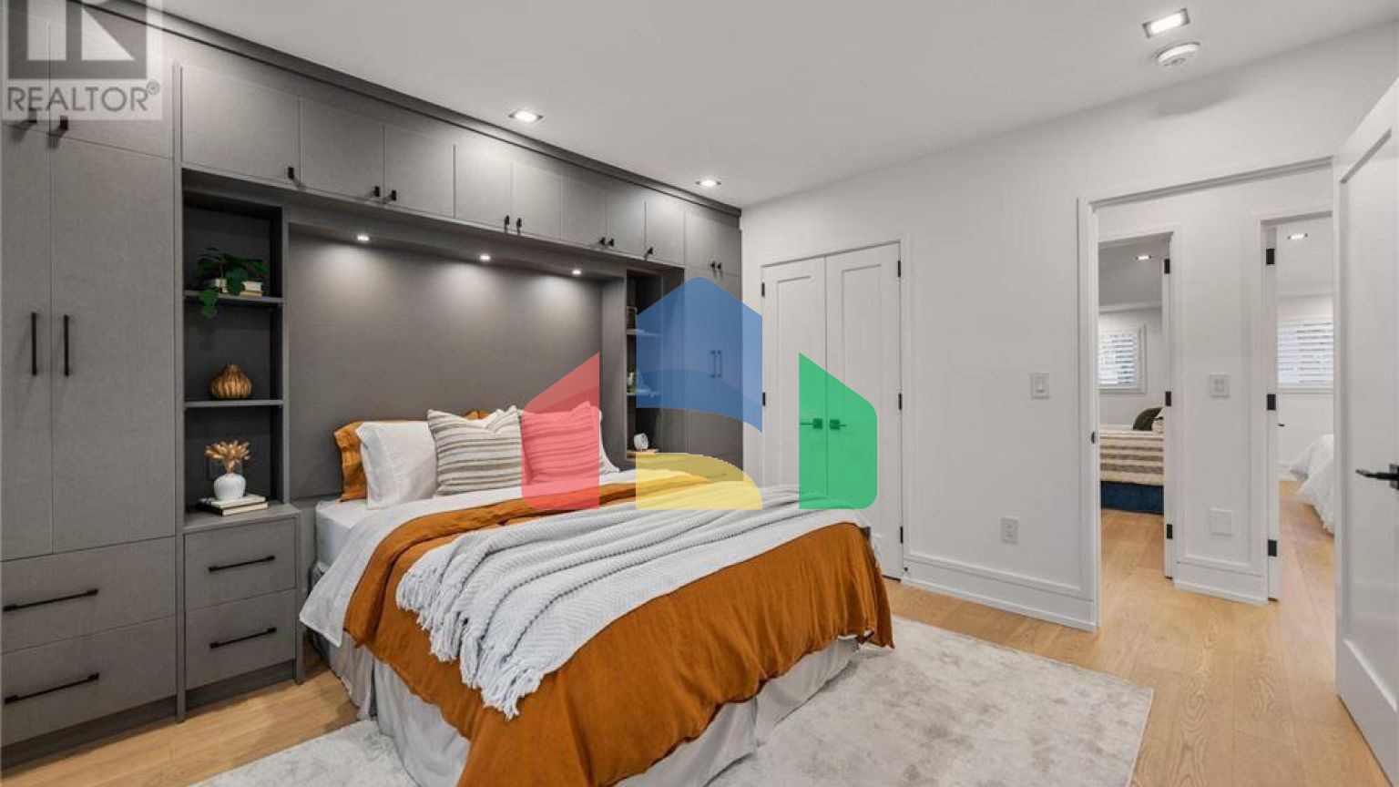 Residential - Single Family Home - Toronto, Canada - Canada