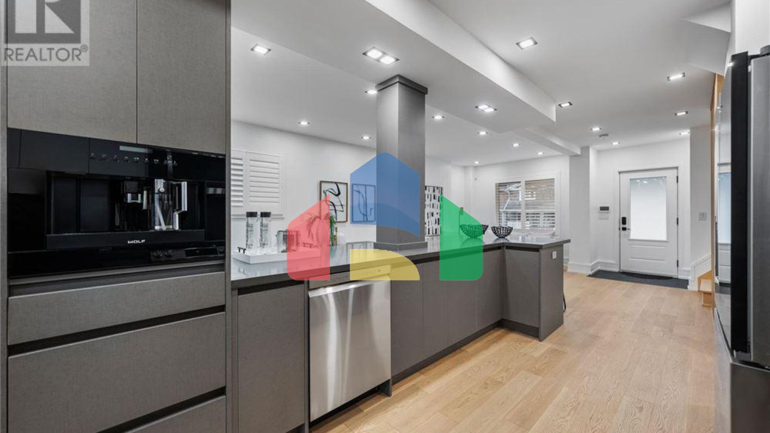 Residential - Single Family Home - Toronto, Canada - Canada