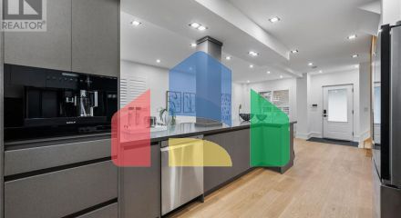 Residential - Single Family Home - Toronto, Canada - Canada