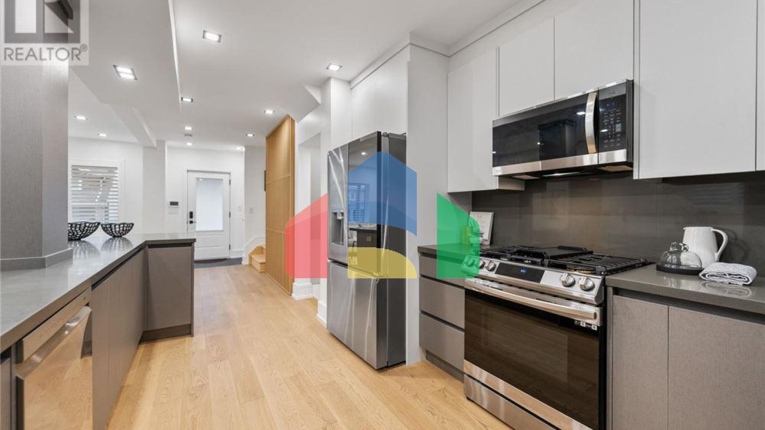 Residential - Single Family Home - Toronto, Canada - Canada