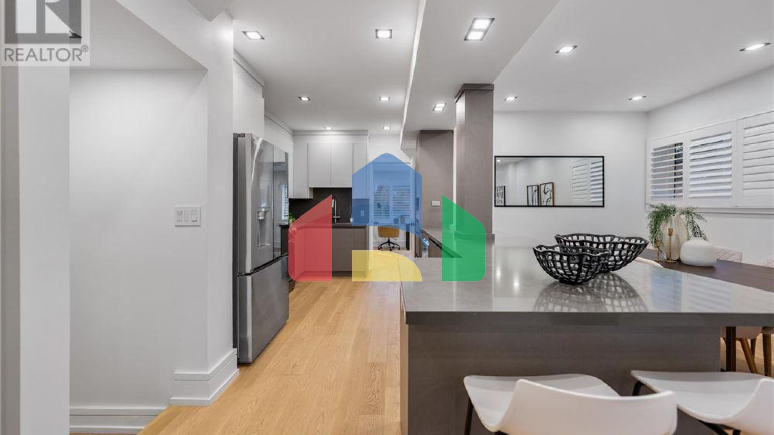 Residential - Single Family Home - Toronto, Canada - Canada