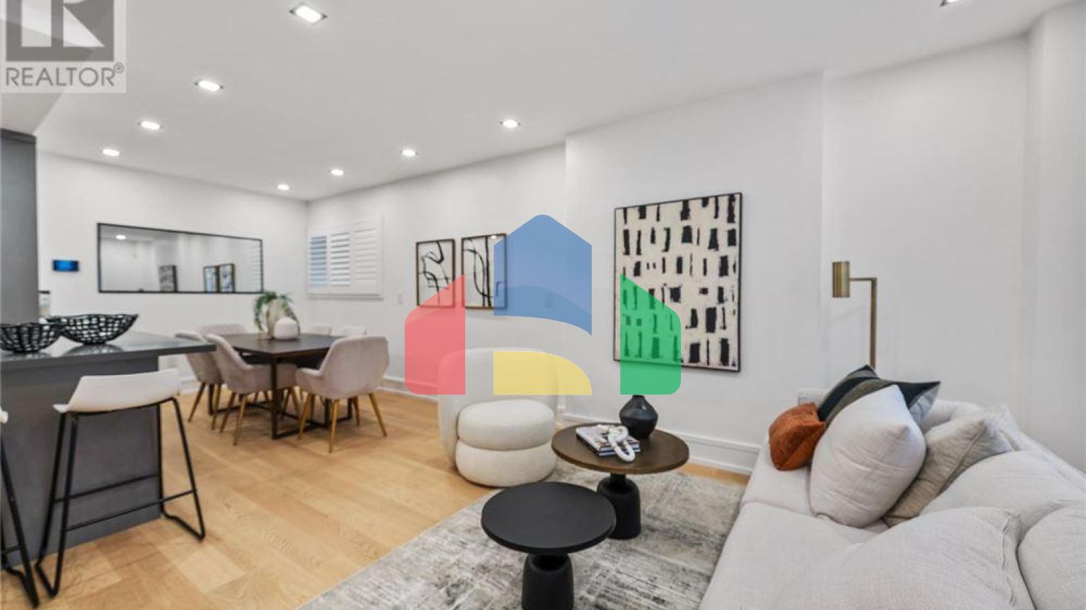 Residential - Single Family Home - Toronto, Canada - Canada