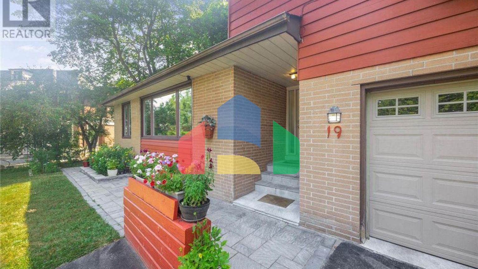 Residential - Single Family Home - Toronto, Canada - Canada