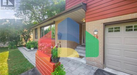 Residential - Single Family Home - Toronto, Canada - Canada