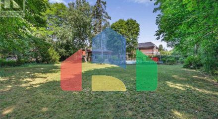 Residential - Single Family Home - Toronto, Canada - Canada