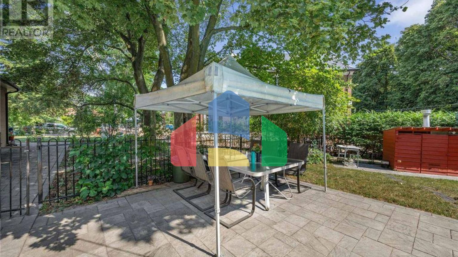 Residential - Single Family Home - Toronto, Canada - Canada