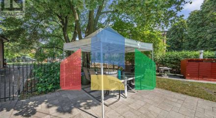 Residential - Single Family Home - Toronto, Canada - Canada