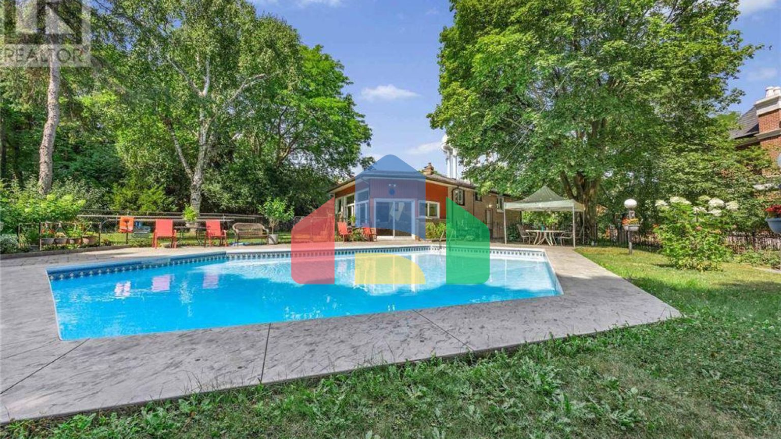 Residential - Single Family Home - Toronto, Canada - Canada