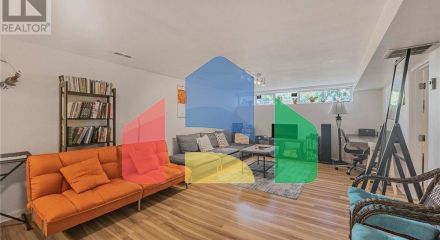 Residential - Single Family Home - Toronto, Canada - Canada