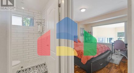 Residential - Single Family Home - Toronto, Canada - Canada