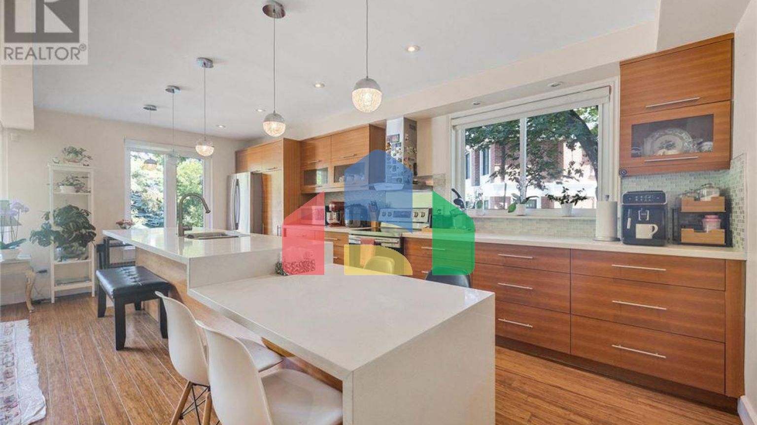 Residential - Single Family Home - Toronto, Canada - Canada