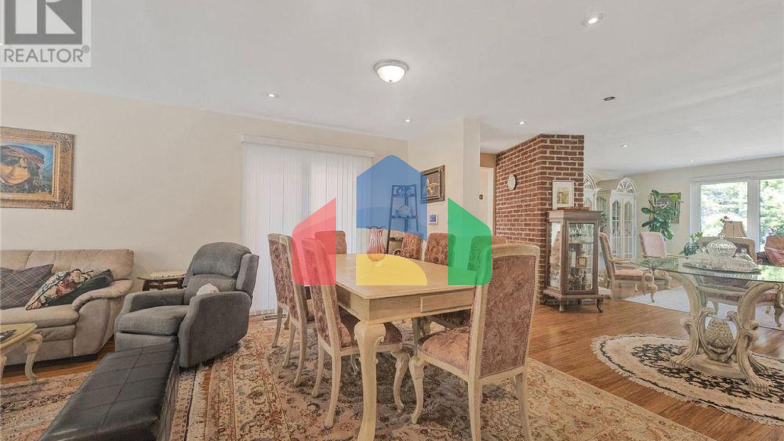 Residential - Single Family Home - Toronto, Canada - Canada