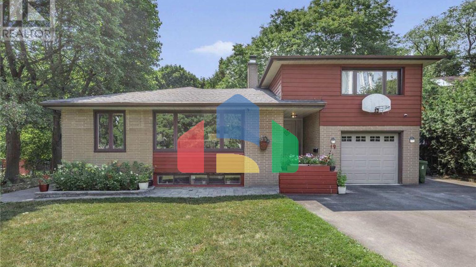 Residential - Single Family Home - Toronto, Canada - Canada