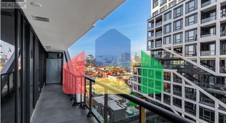 Residential - Single Family Home - Toronto, Canada - Canada