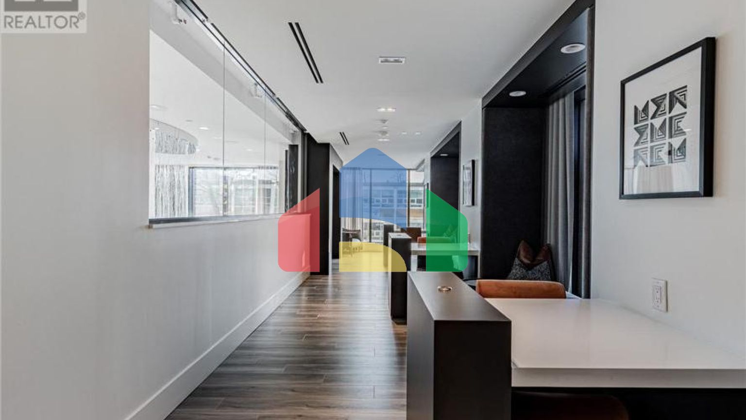 Residential - Single Family Home - Toronto, Canada - Canada