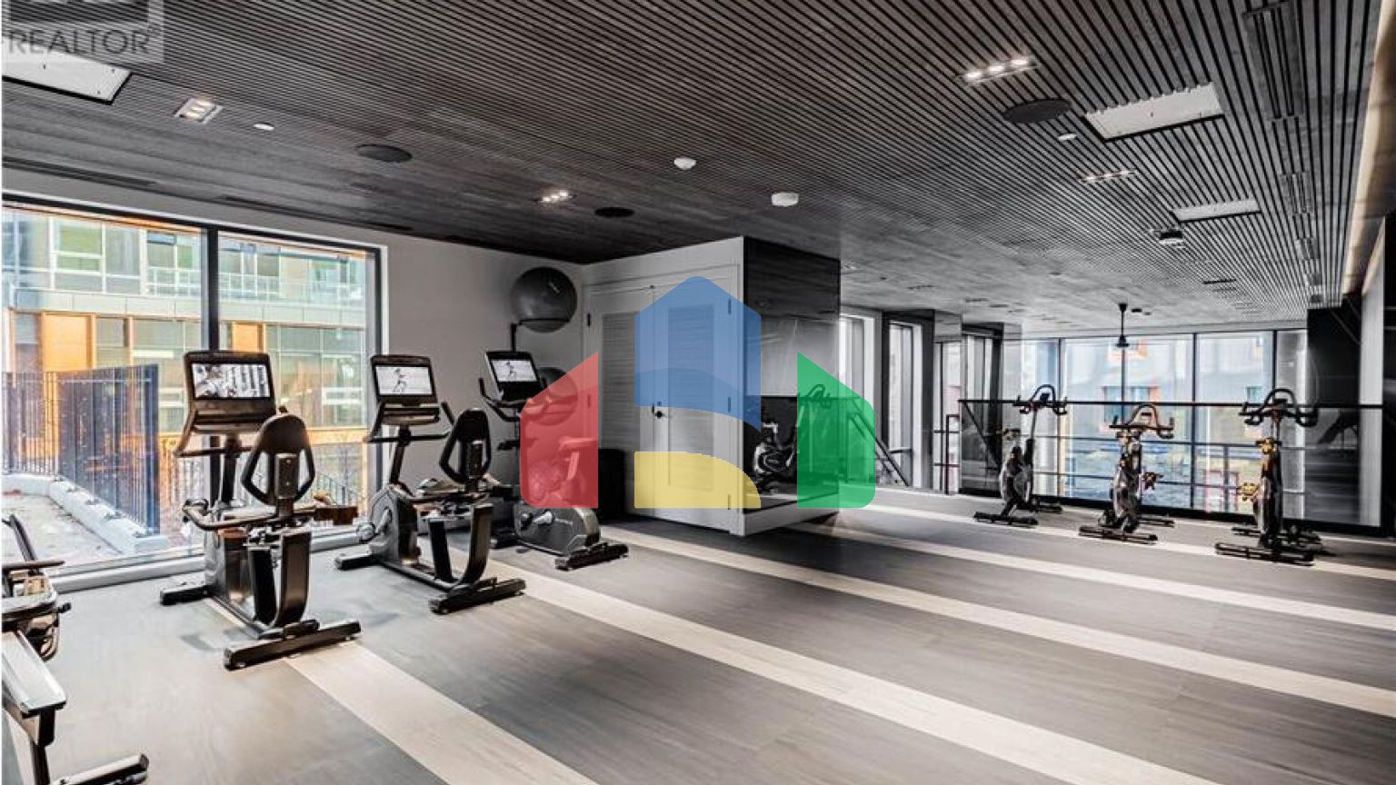 Residential - Single Family Home - Toronto, Canada - Canada