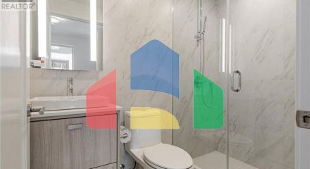 Residential - Single Family Home - Toronto, Canada - Canada