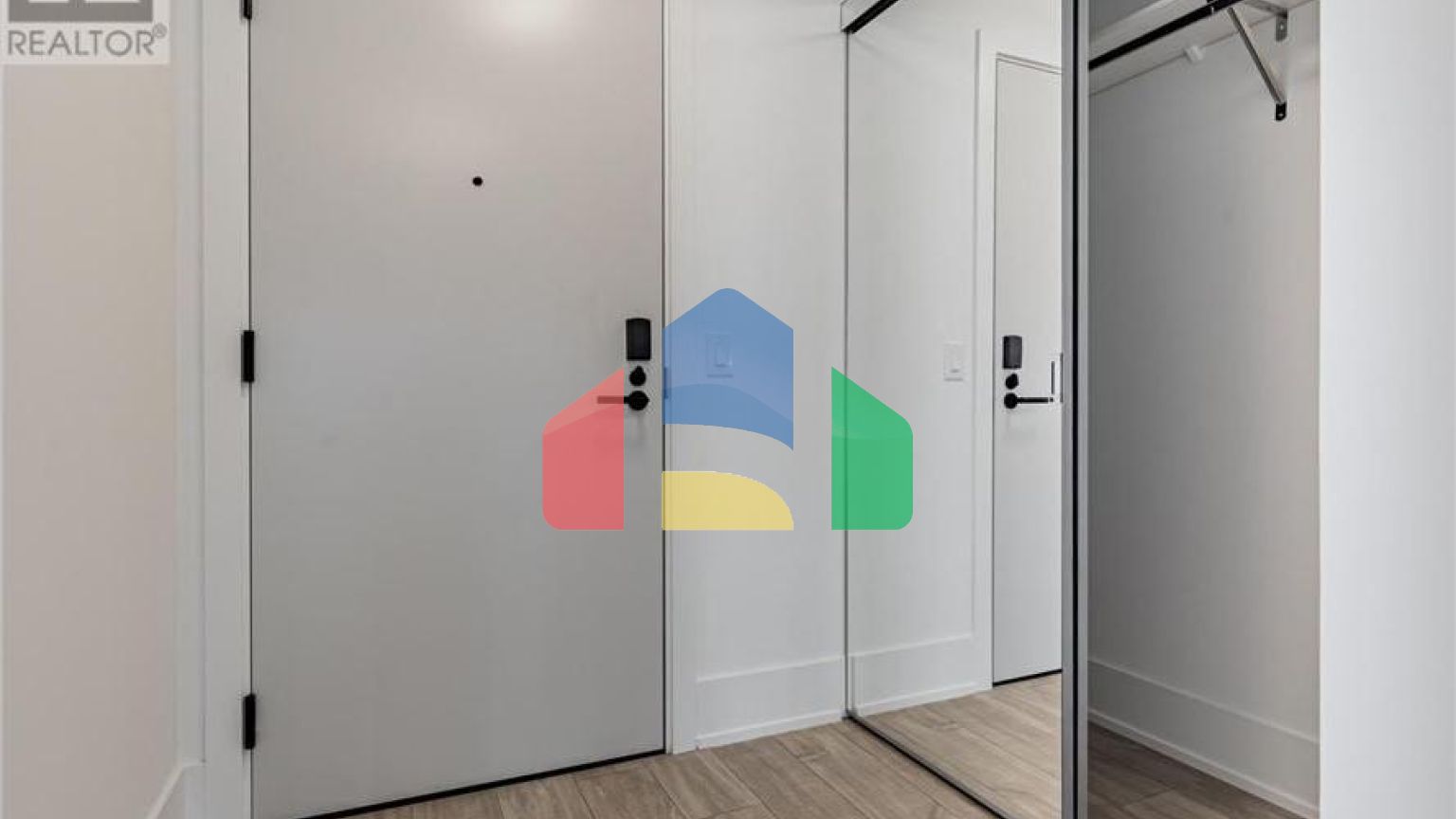 Residential - Single Family Home - Toronto, Canada - Canada