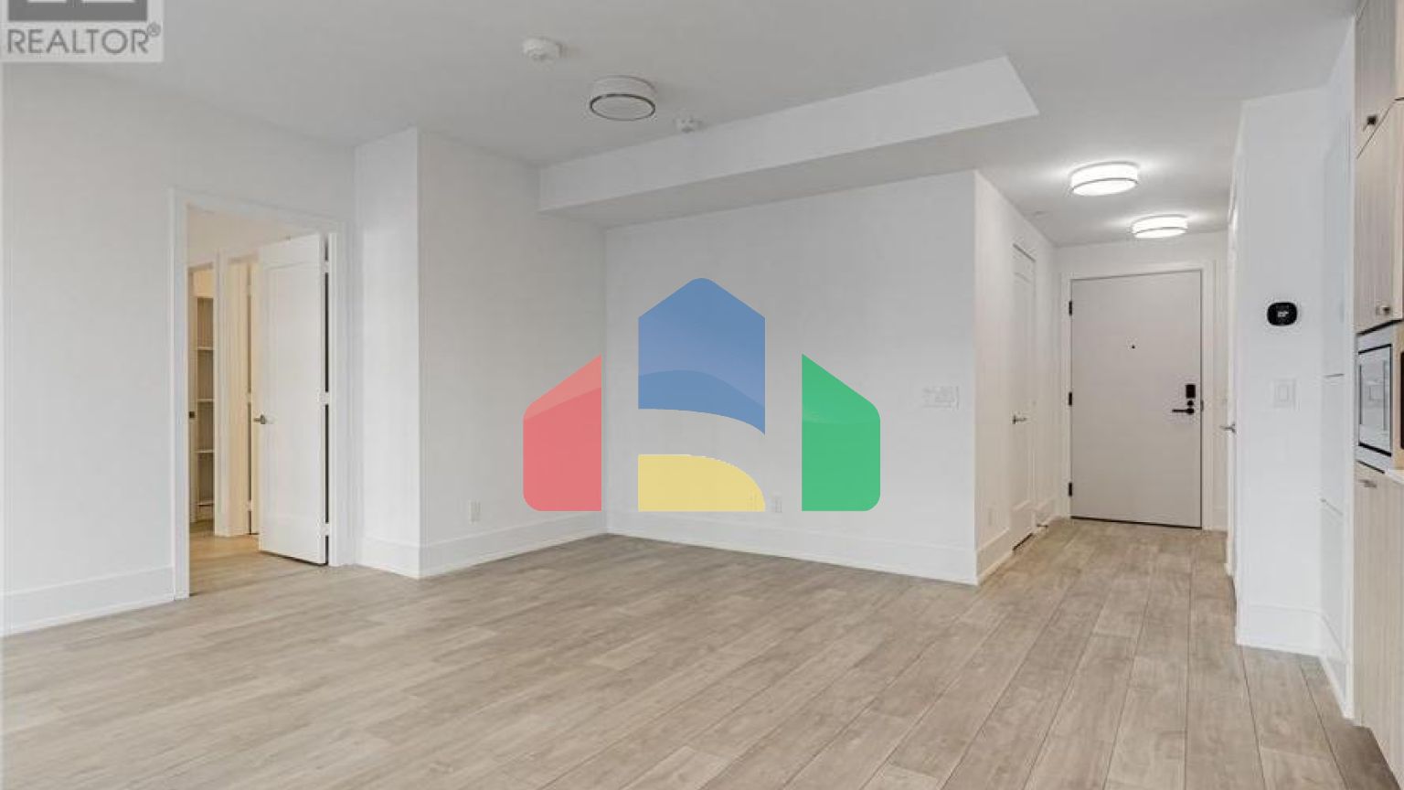 Residential - Single Family Home - Toronto, Canada - Canada