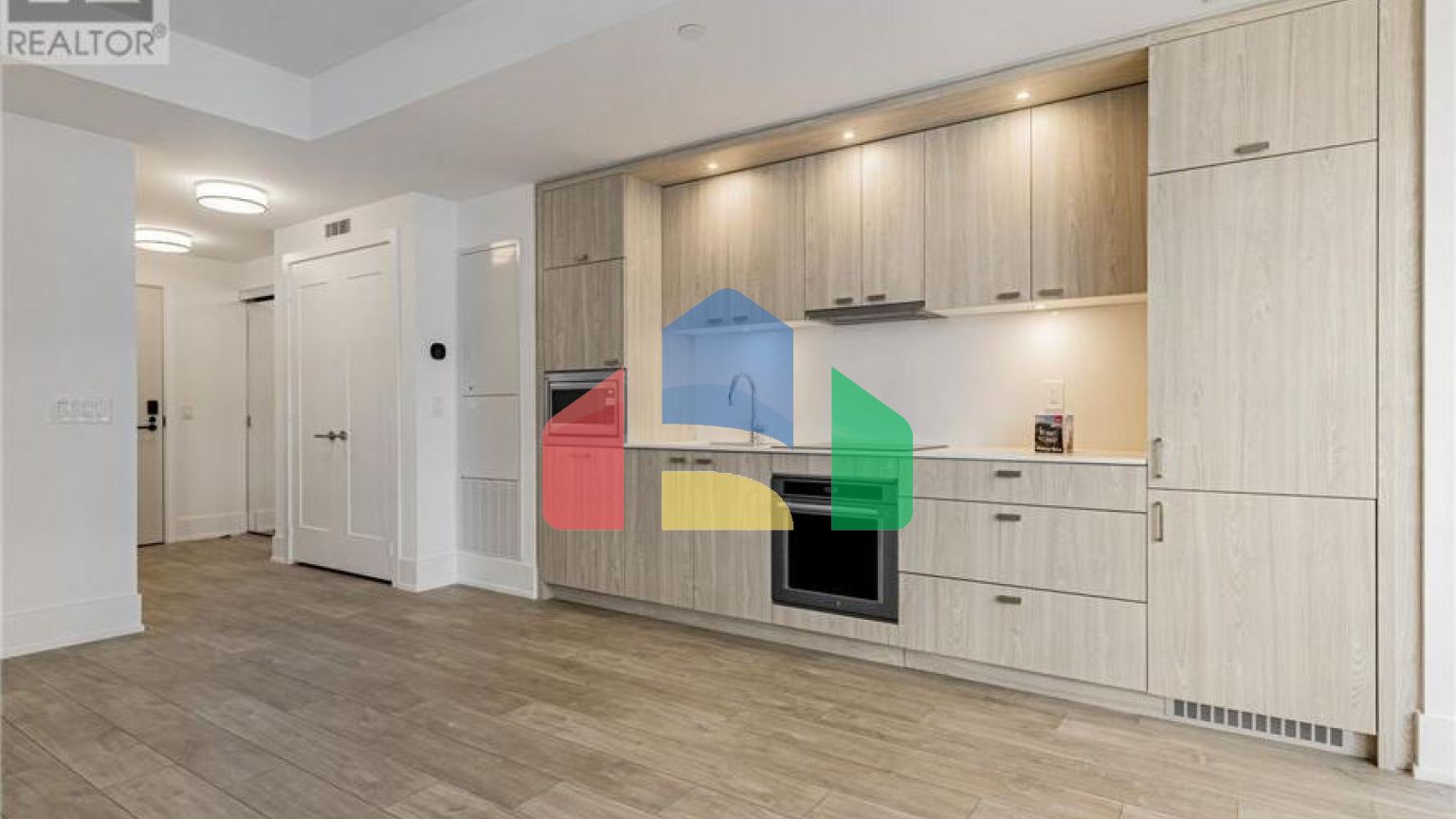 Residential - Single Family Home - Toronto, Canada - Canada