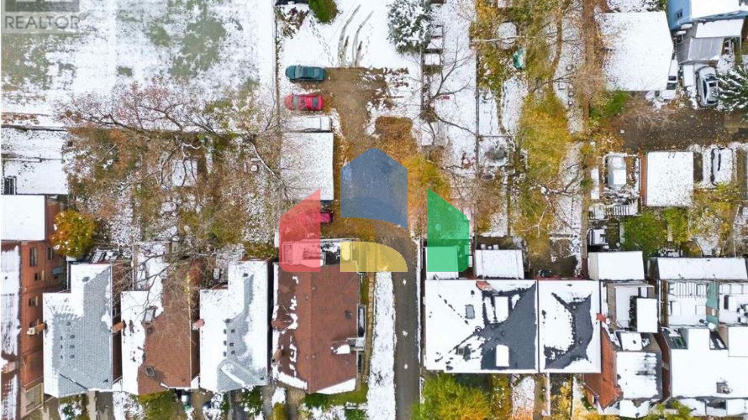 Residential - Single Family Home - Toronto, Canada - Canada